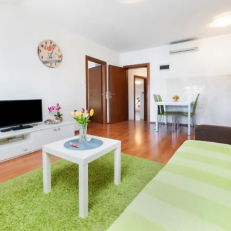 Διαμέρισμα Sea View *